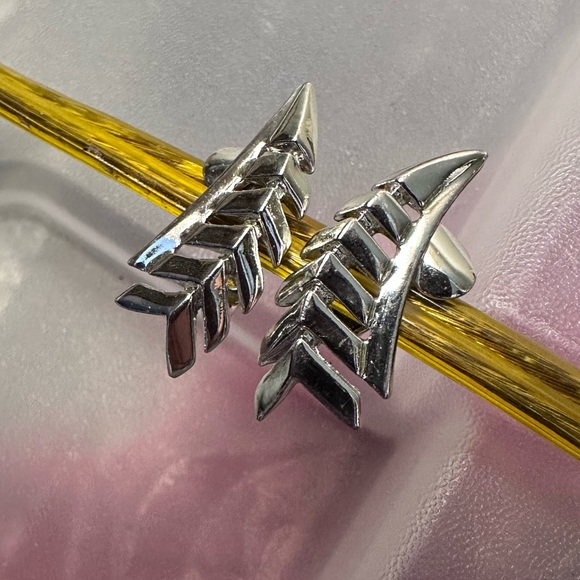 Coro Silver Tone Art Deco Arrow Clip-on Earrings Signed Vintage - Picture 3 of 7